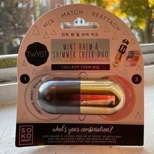 Seoul Beauty In The City Twyst Mix/Match Duo! New!